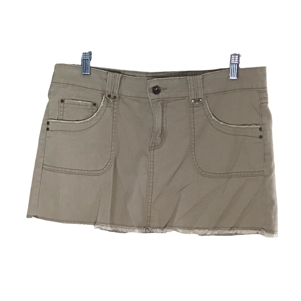 Jordache Khaki Stretch Skirt Juniors Size 11 12 Frayed‎ Hem Embroidered Pockets
